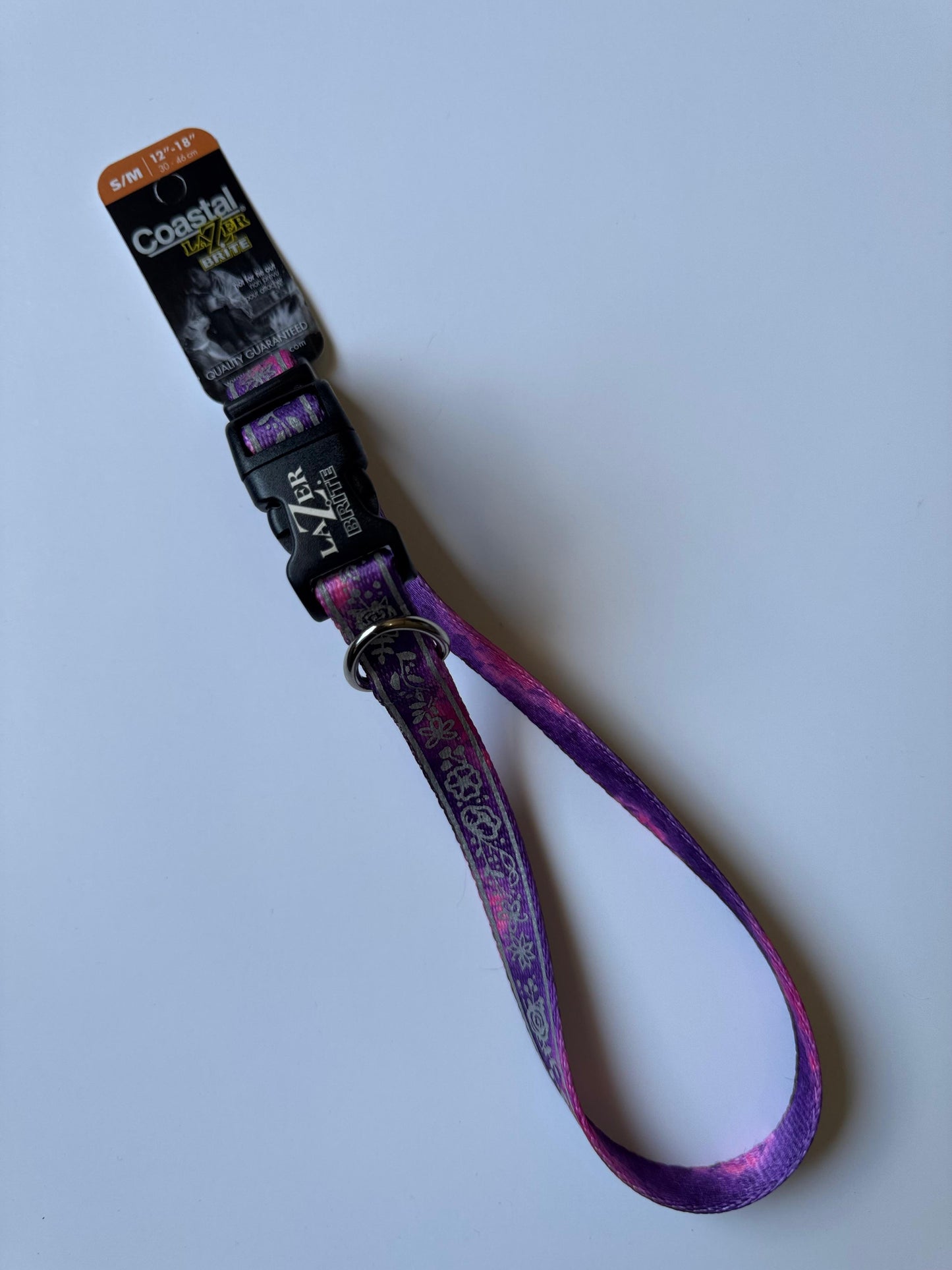 COLLAR LAZER REFLECTIVO 5/8”- MORADO DE FLORES